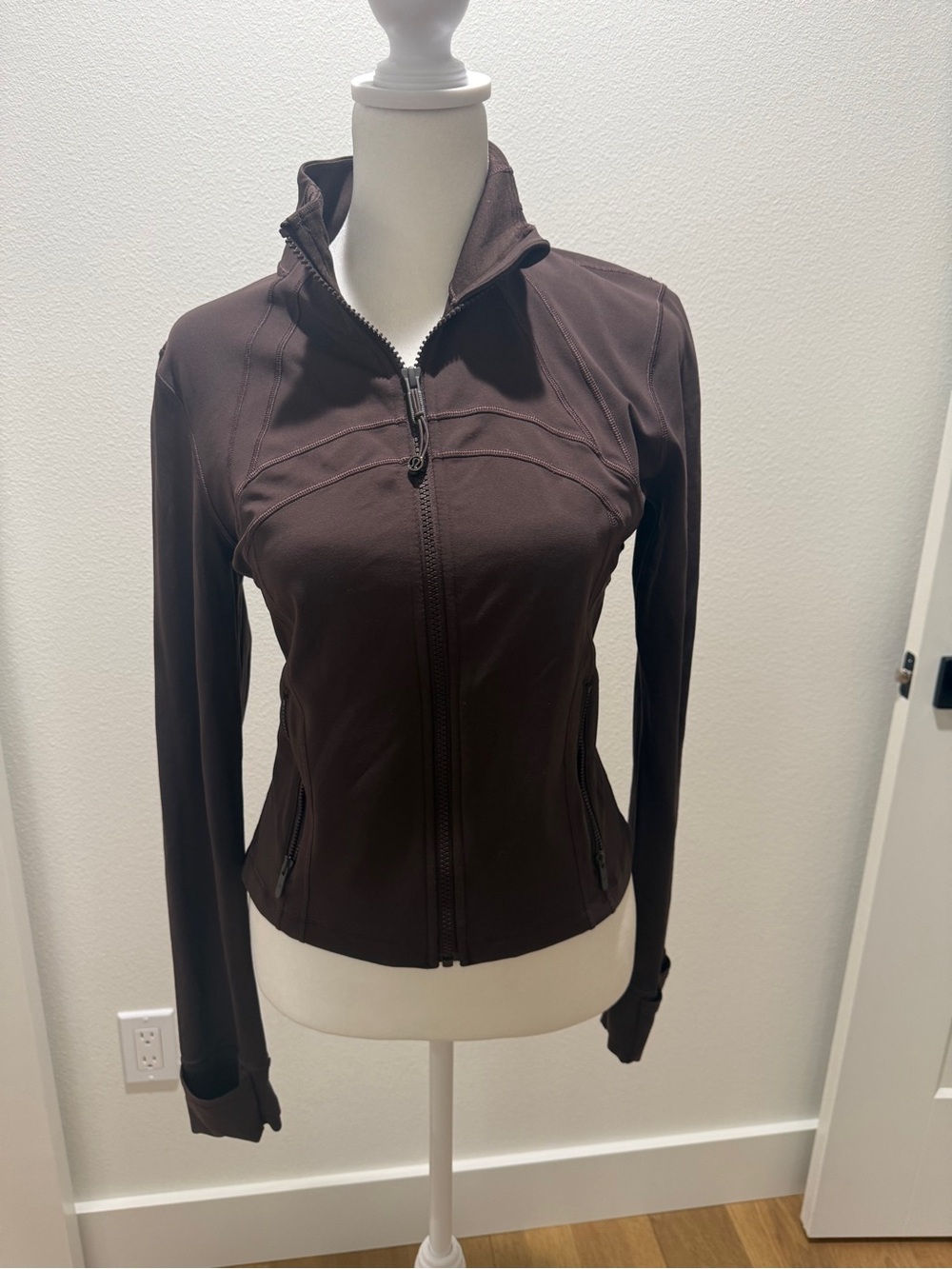 Never worn Lululemon Define Jacket